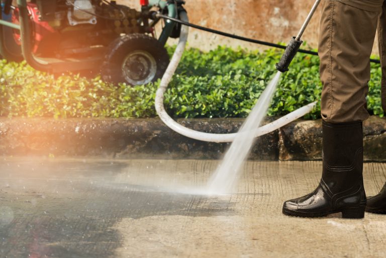 M&M Painting Contractors performs power washing services for removing dirt, grime, mildew, and other stains from your home’s exterior and driveway.